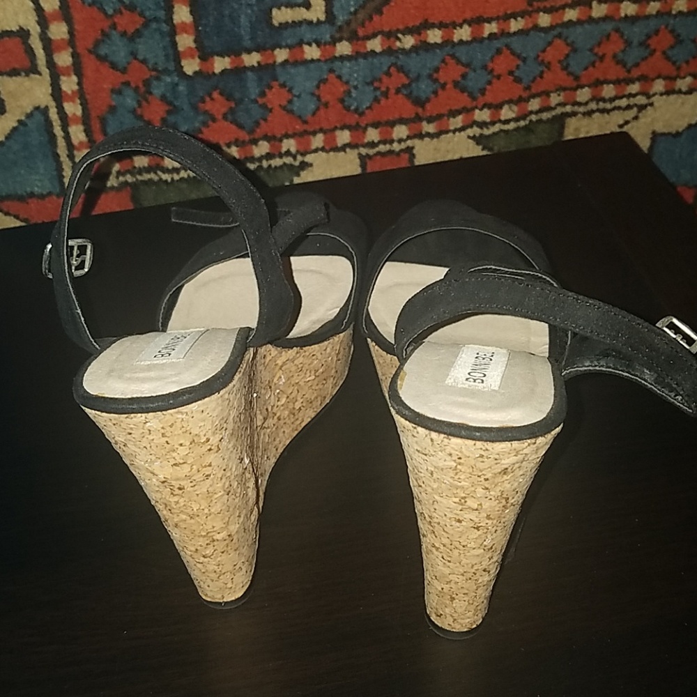 Sandals - Picture 3 of 4